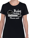 T-Shirt Vneck pour femme baby loading maman famille